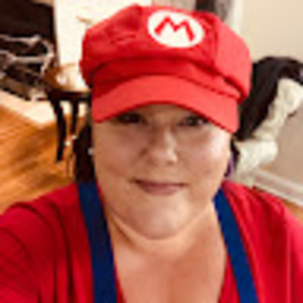 Meet your Posher, Holly